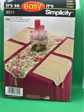 Simplicity 8011 Easy Table Runner and Placemat Sewing Pattern - Box1